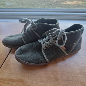 Vans Women Camryn Army Green Size 10.5 Textile Mid Top Chukka Lace Up Skate Shoe